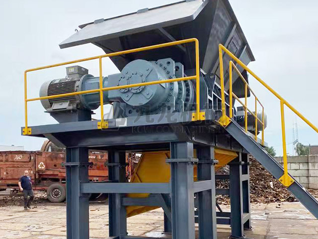 金屬粉碎機(jī) 金屬粉碎機(jī)