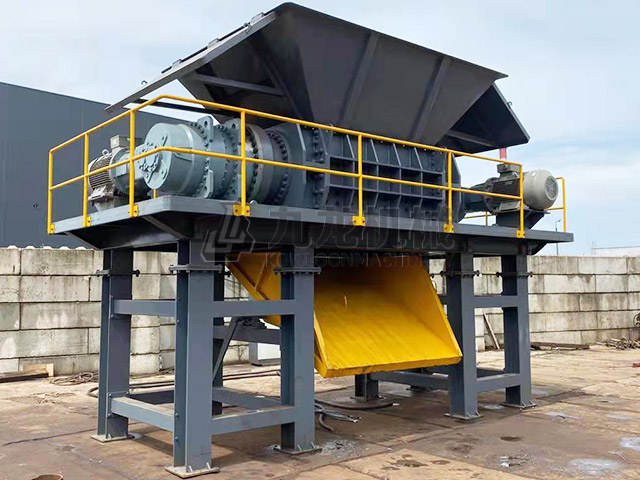 金屬粉碎機(jī) 金屬粉碎機(jī)